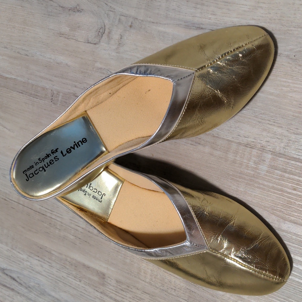 NWOB Jacques Levine dual tone gold silver trim metallic slippers slip ons size 9 - Picture 6 of 9